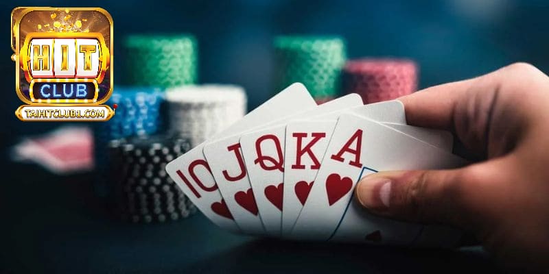 Người chơi lựa chọn các hành động cơ bản trong game Poker